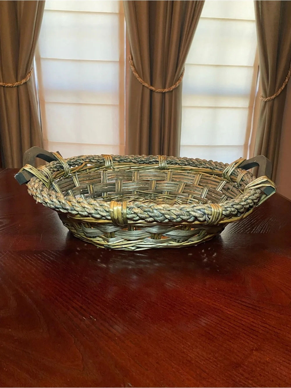 Handwoven Green-Brown Decorative Wicker Basket Bowl 18.5x14.5x4